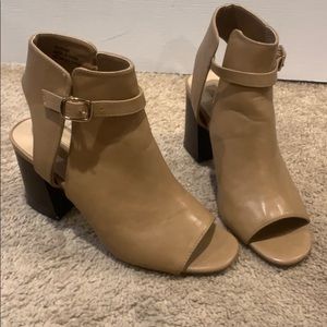 Beige open toed heels